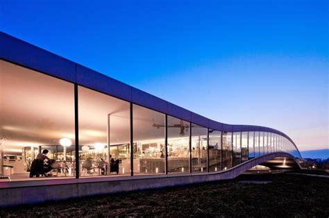 The Rolex Learning Center – Lausanne Tourisme – 